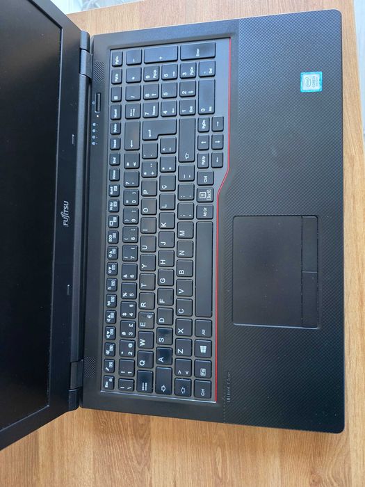 Portátil Fujitsu E459 - Intel i5 - 16GB RAM