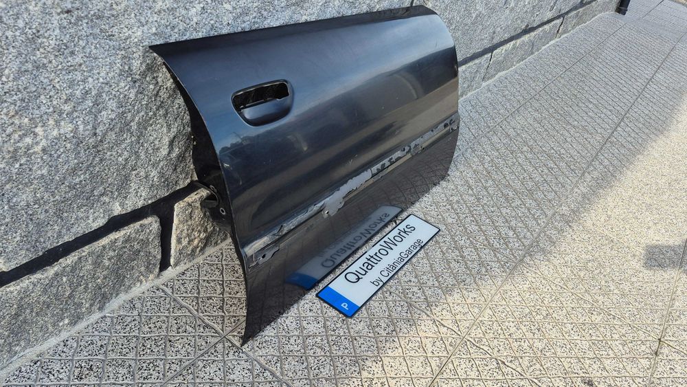 AUDI A4 B5(8D) - Porta NUA Frente Direita Facelift 1999 até 2001-PRETA