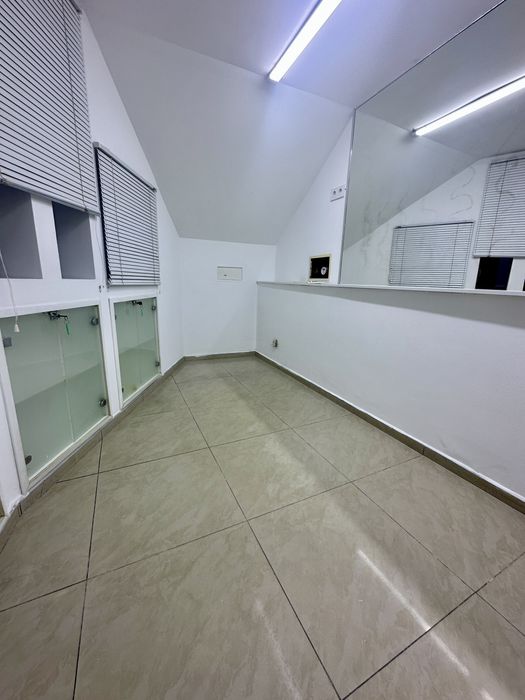 Нежилое помещение Салон Красоты/Центр