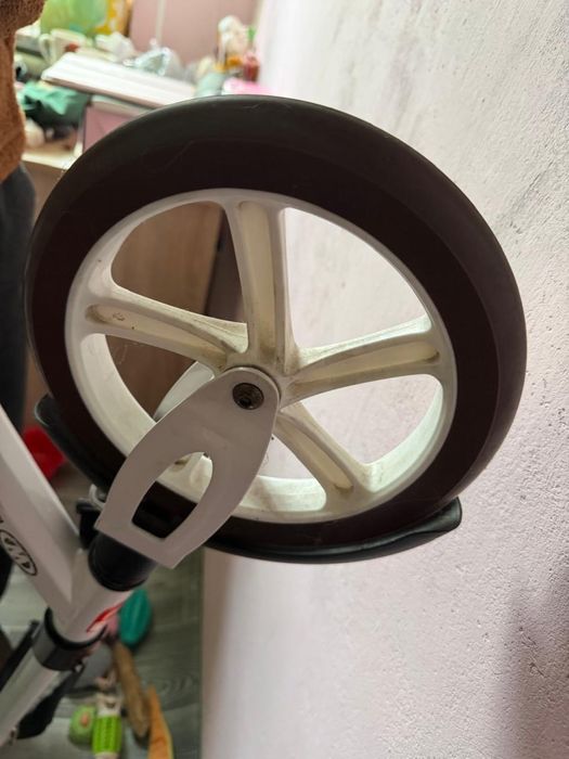 Самокат Worker, виробництво Чехія