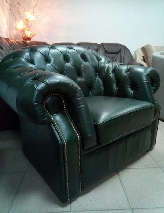 Крісло шкіряне для відпочинку