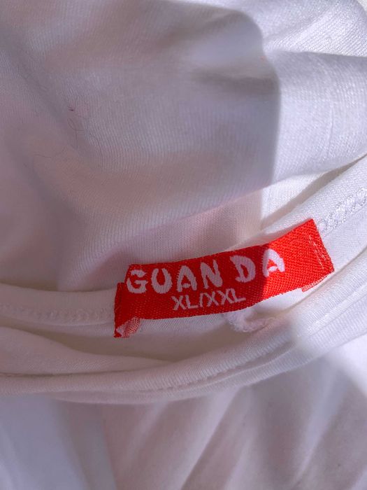 Biały t-shirt ze srebrnym cekinowym napisem, Guanda , rozm L-xl