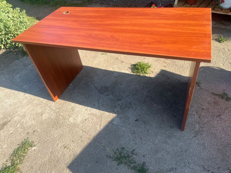 Продам офісний стіл