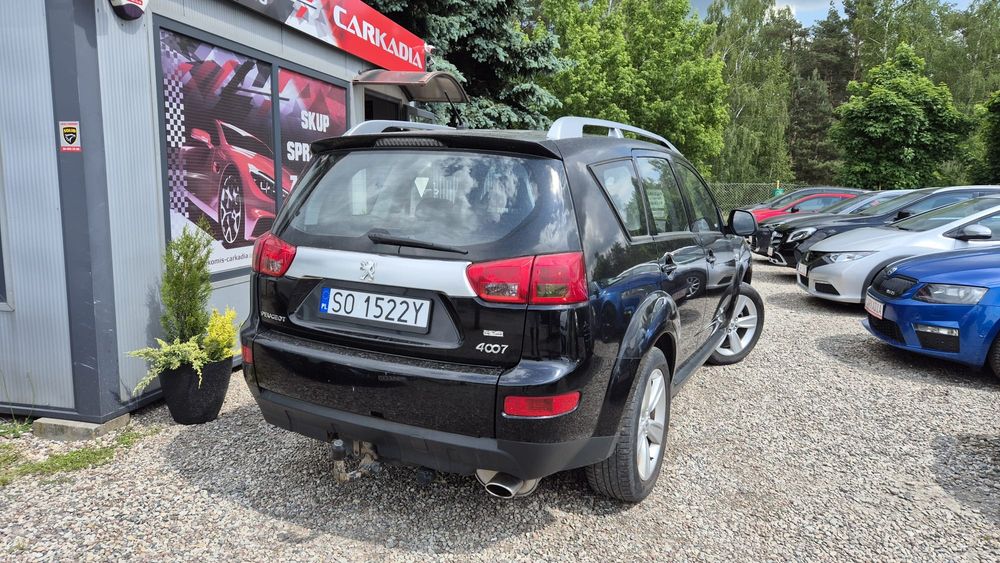 SUV z mocnym silnikiem