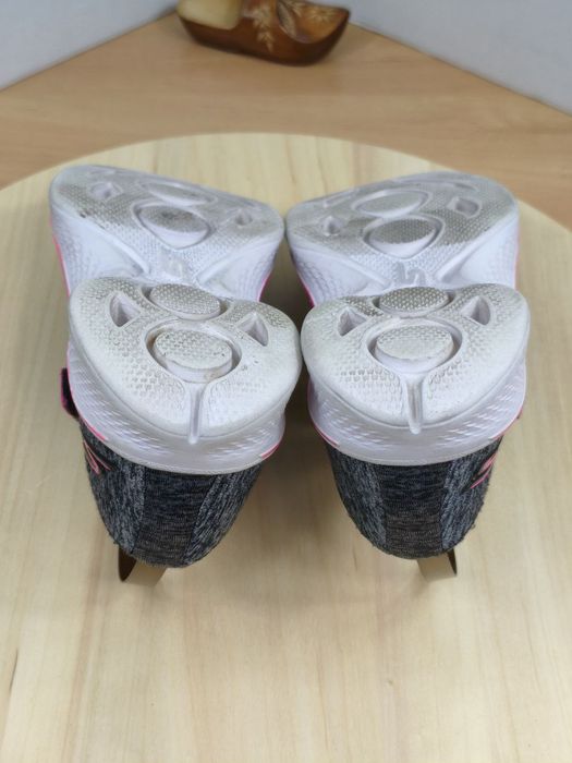 Buty Baleriny r.33 Skechers GOwalk 4 Mary Jane dla dzieci na rzep