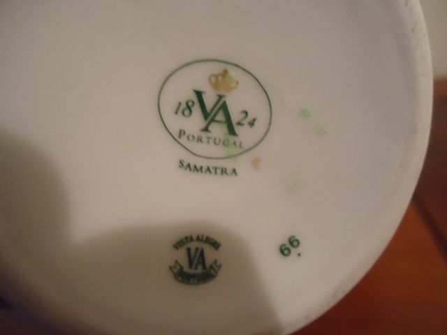 Vista Alegre Jar with Samatra Decoration425560907690823681