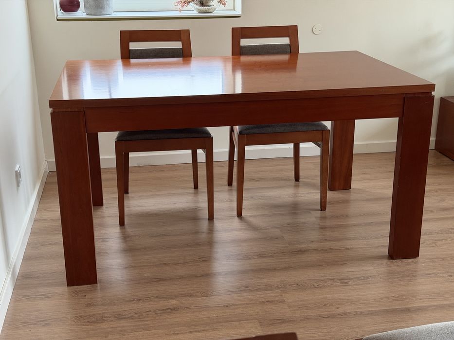 Mesa de madeira 90cm x 150cm (ate 230cm)