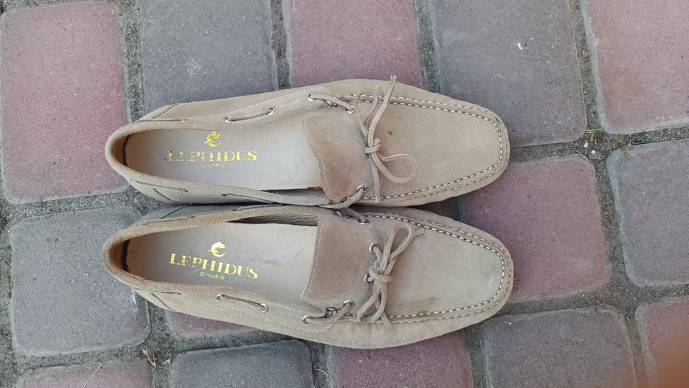 Продам чоловіче взуття