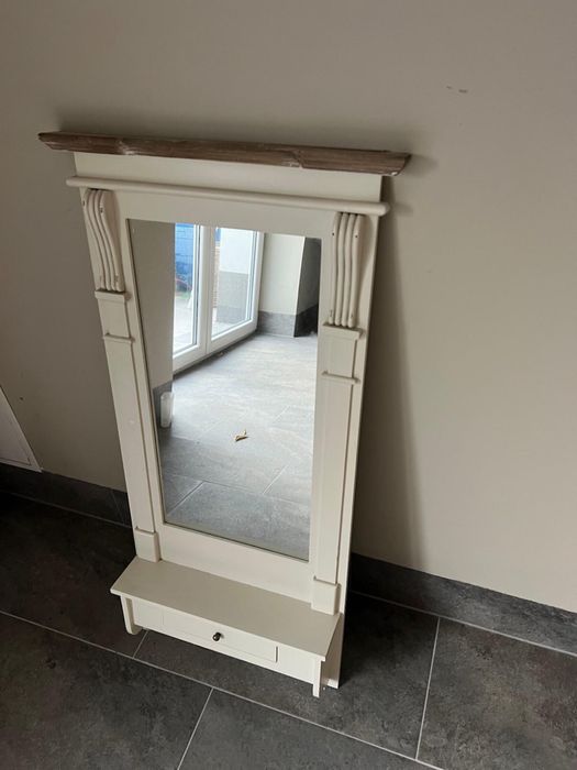 Winiarnia regał na wino i lustro komplet mebli