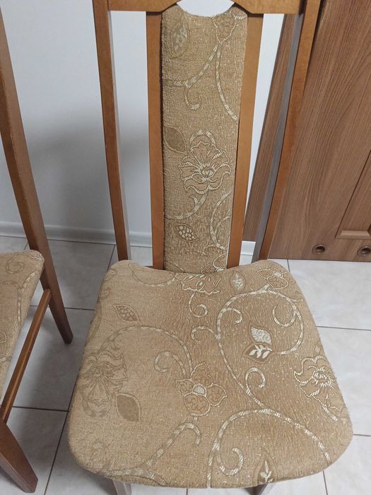 Krzesła 6 sztuk dobry stan