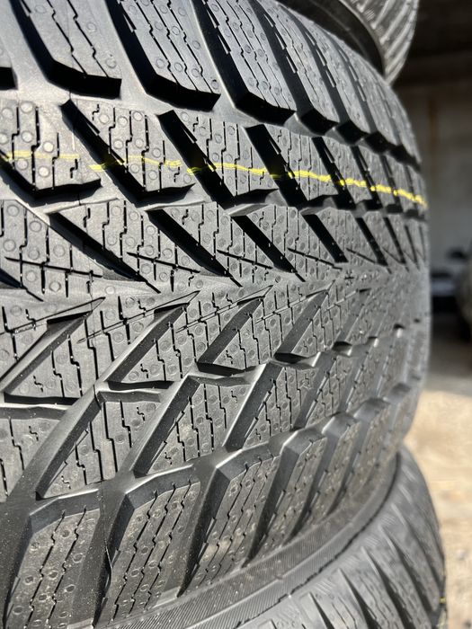 235/50r17 Nokian Snowproof2 SUV шини зимові нові комплект
