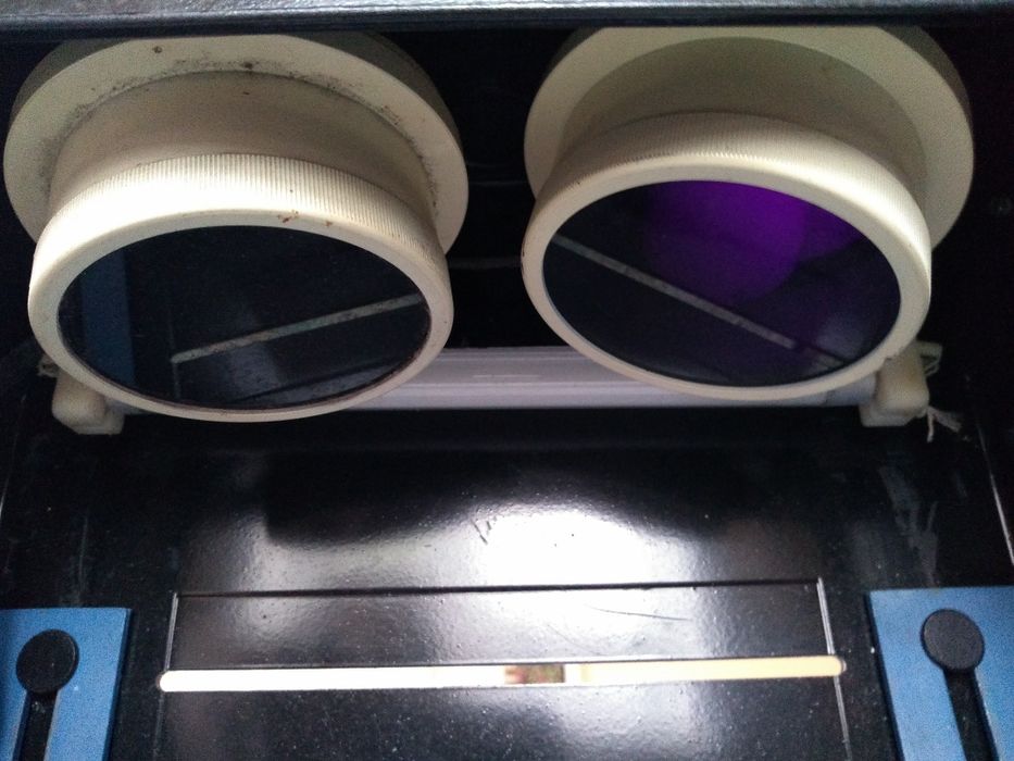 Машинка для перевірки купюр в уф променях