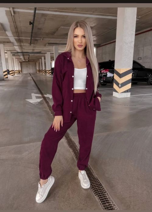 Вельветовий костюм на кнопках,бордовий