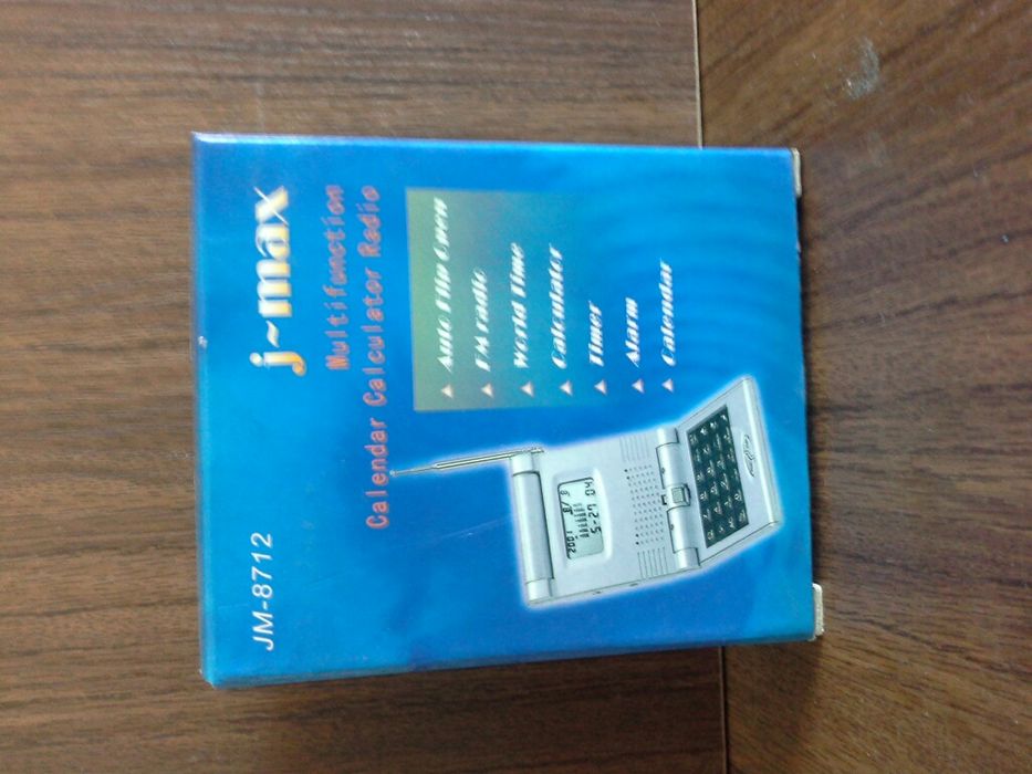 Настольные / дорожные Часы    Радио FМ   -  калькулятор  - календарь