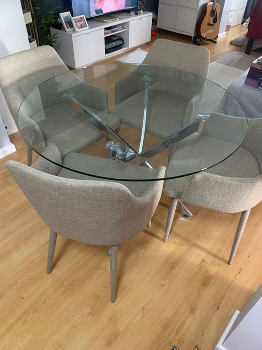 Mesa de vidro (sem cadeiras) 110cm