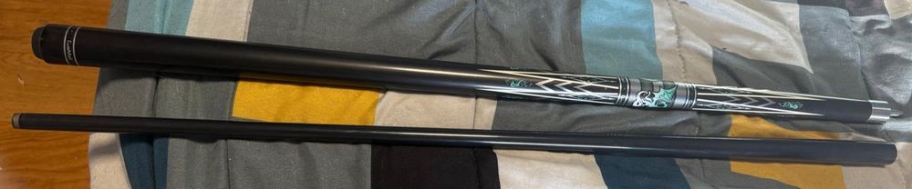 Taco de sinuca da marca Cuemall