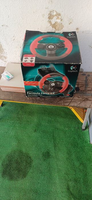 Volante e pedais PC Formula Force EX Logitech