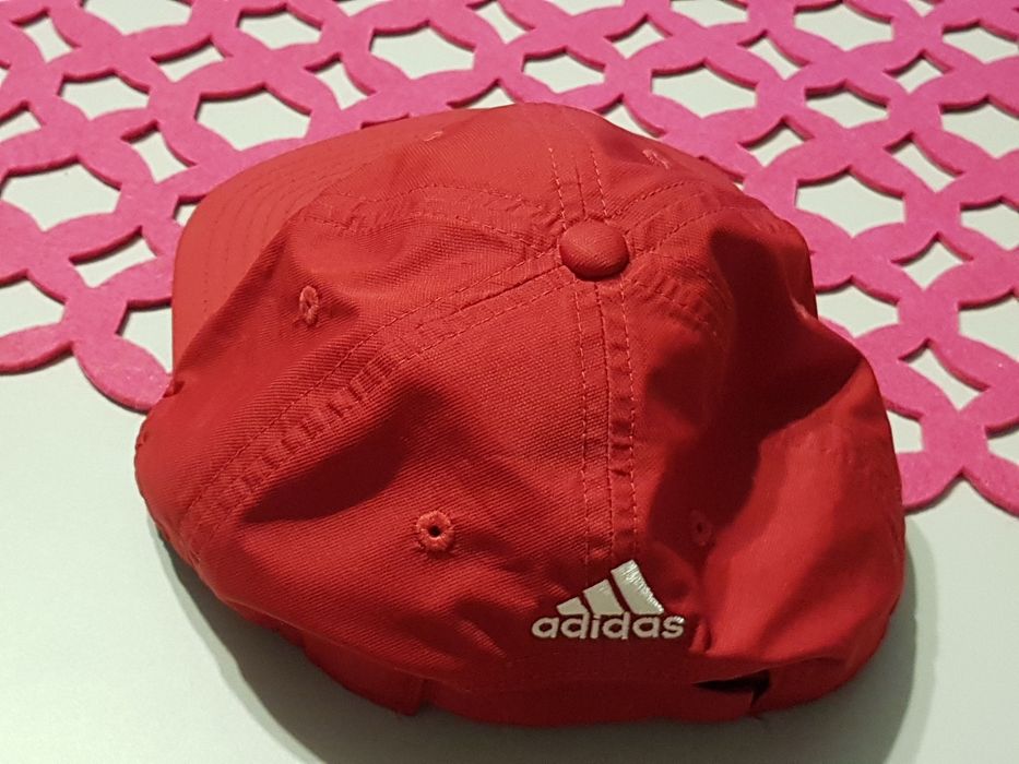 Czapeczka nowa Adidas czerwona, regulowana objętość