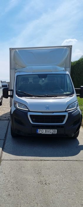 Usługi transportowe, wynajem samochodu