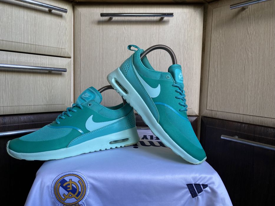 Женские кроссовки NIKE Wmns AIR MAX Thea Originals