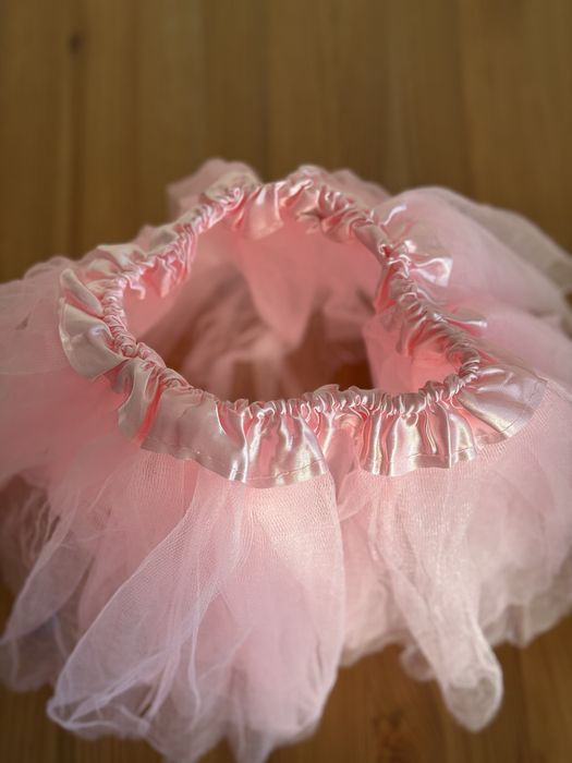 Saia de tule rosa várias camadas