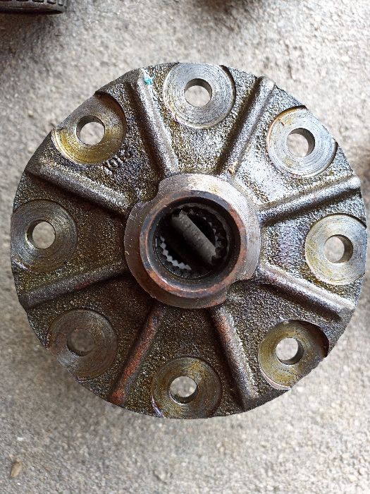 Lada Niva 1.9 D - coroas diferencial novas e rolamentos tampas