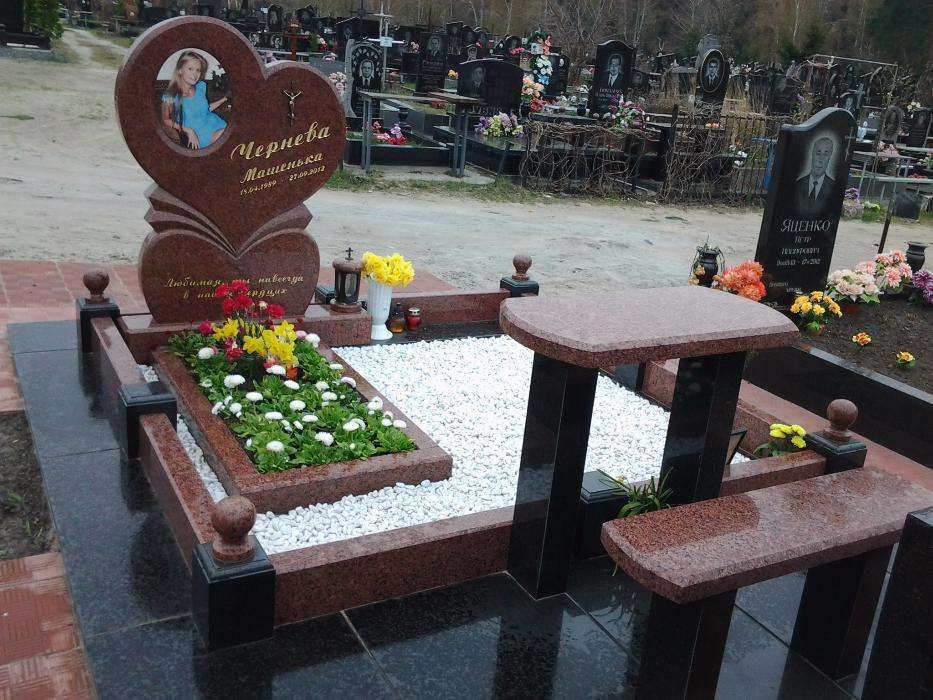 Пам`ятникі від виробника ! Вдвічі дешевше чим на місці !