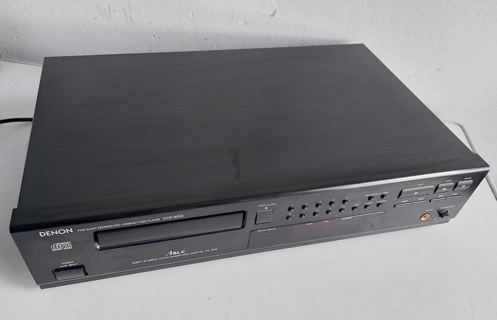 odtwarzacz CD DENON DCD-625