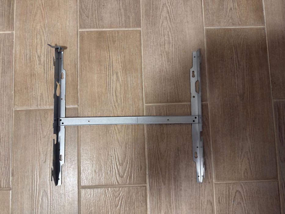 Dwa grzejniki elektryczne ścienne białe 1500W Blyss Saris