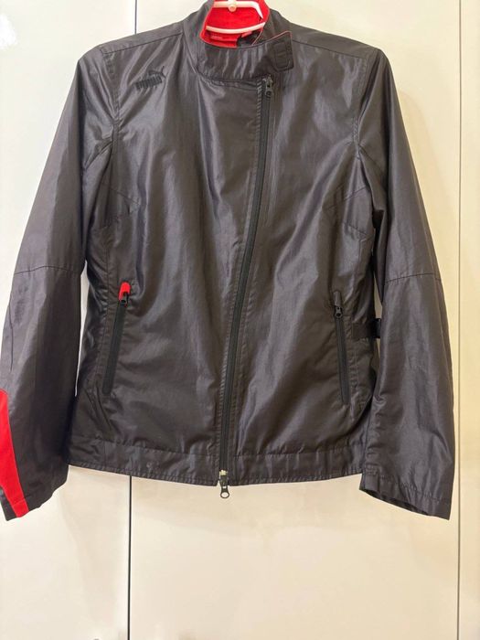 Ветровка фирмы Puma