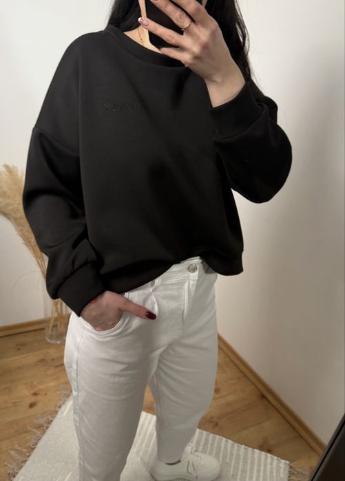 Czarna bluza oversize – minimalistyczna, klasyczna  rozmiar uni