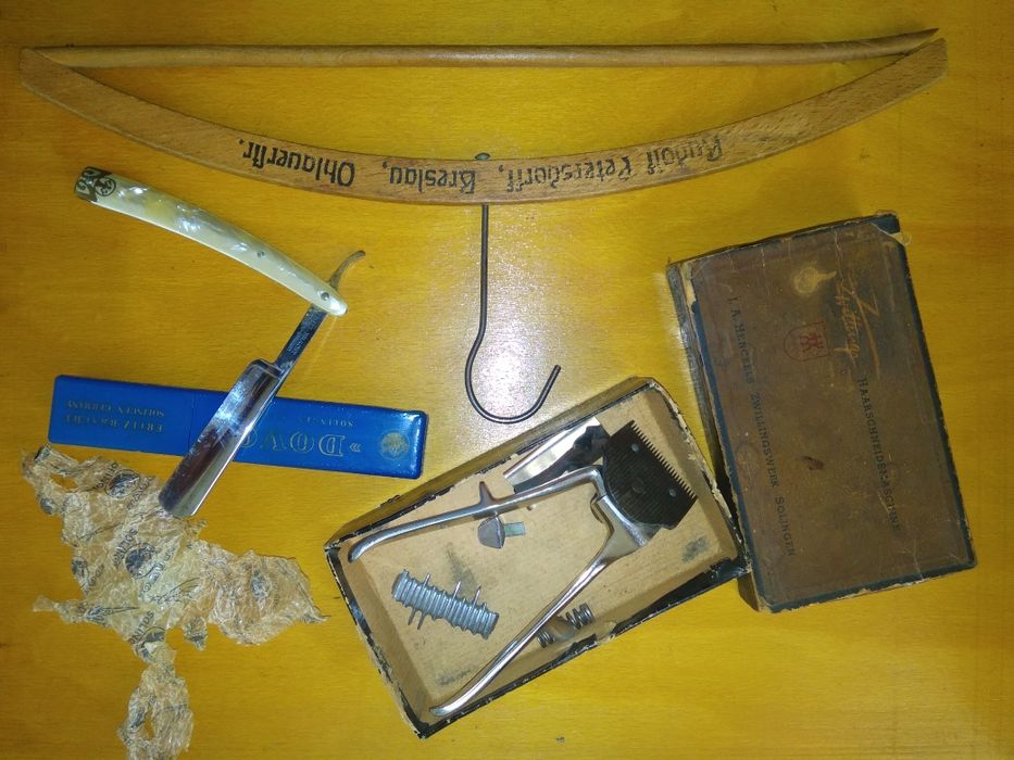 Solingen! Бритва, машинка для стрижки и плечики.