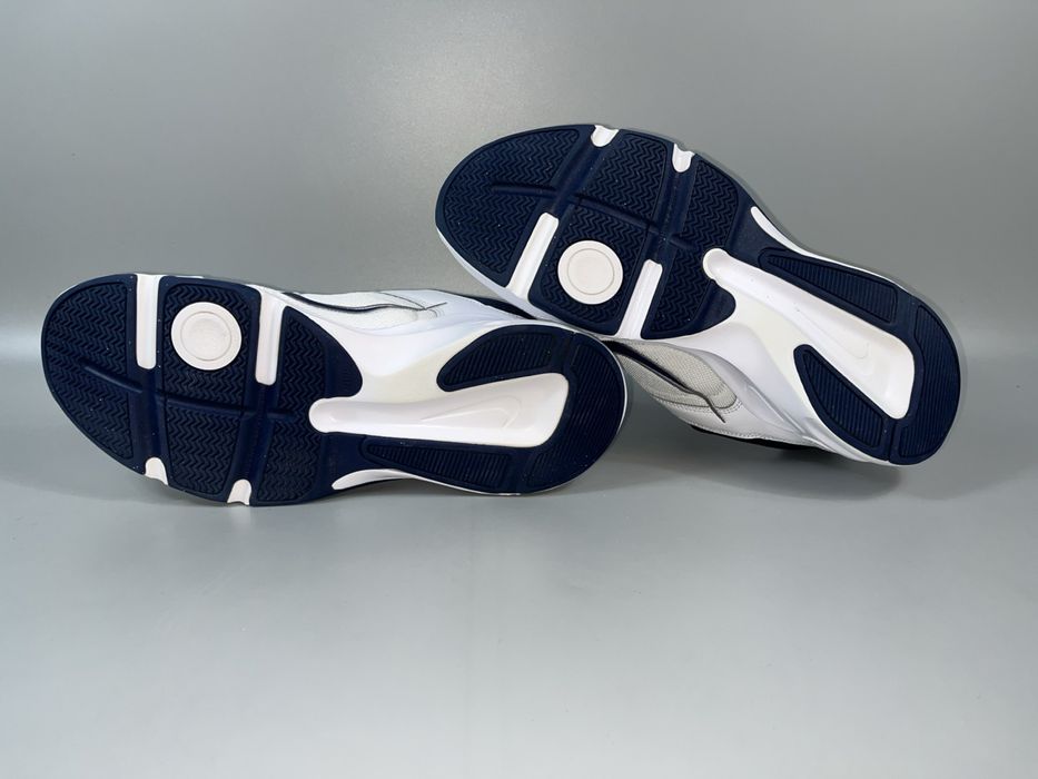 Кросівки шкіряні Nike Defyallday 42.5 розмір (по стельке 27 см)