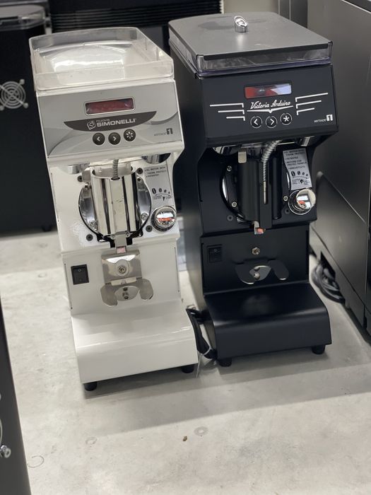 Кофемолка Victoria Arduino - Nuova Simonelli Mitos One