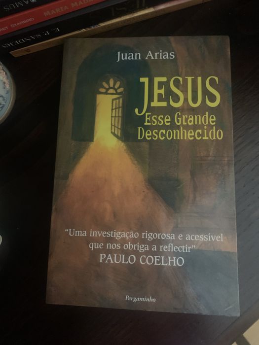 Vários livros, em excelente estado de preservação.