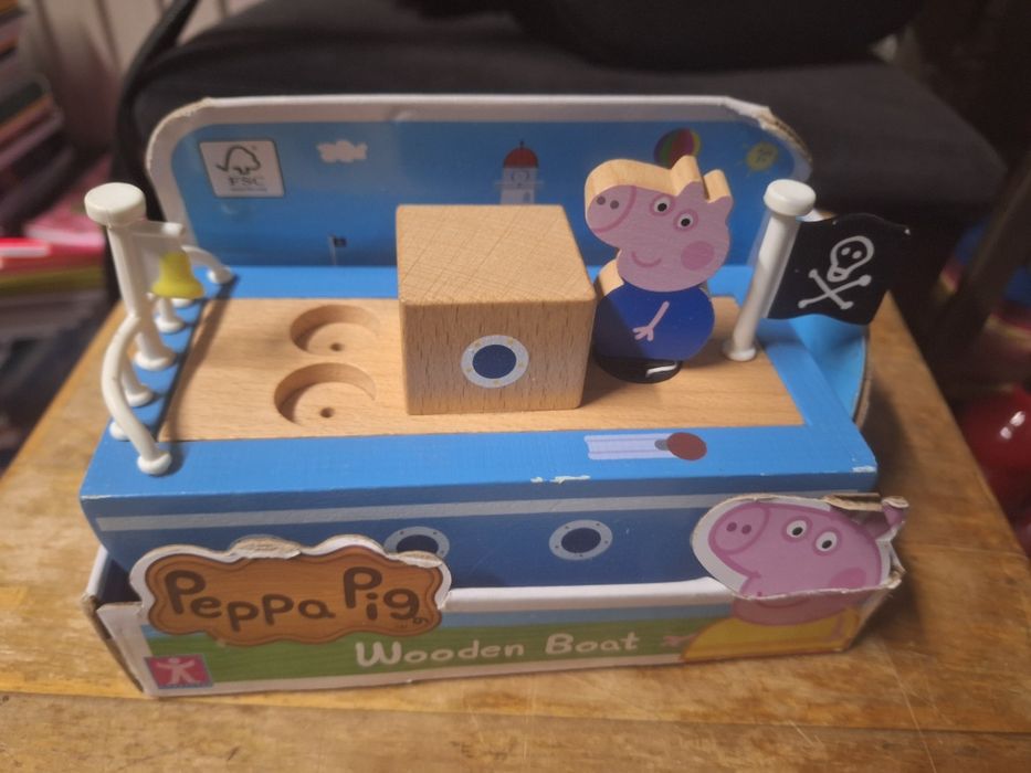 Drewniany statek Świnka Peppa
