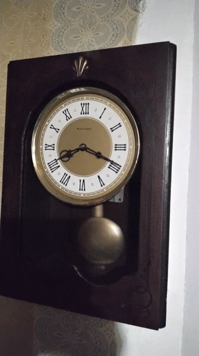 Настінний годинник Янтарь.