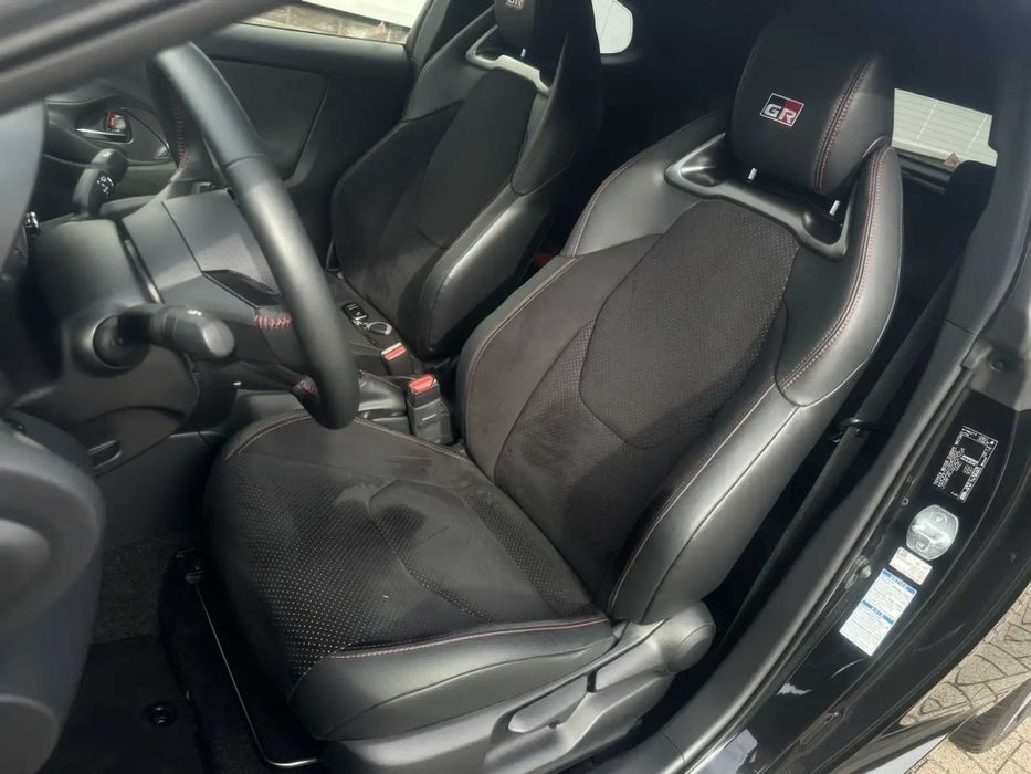 Toyota Yaris      2022