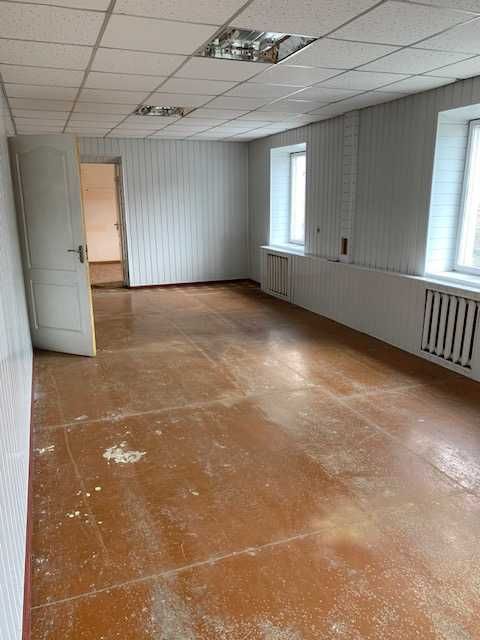 Нежитлові приміщення 458,5 м2, Нововолинськ, вулиця Героїв ЗСУ, 10