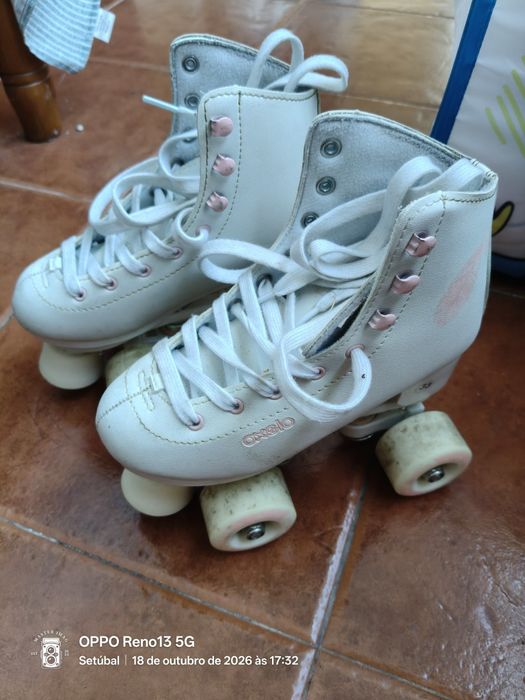 Patins de rodas de menina