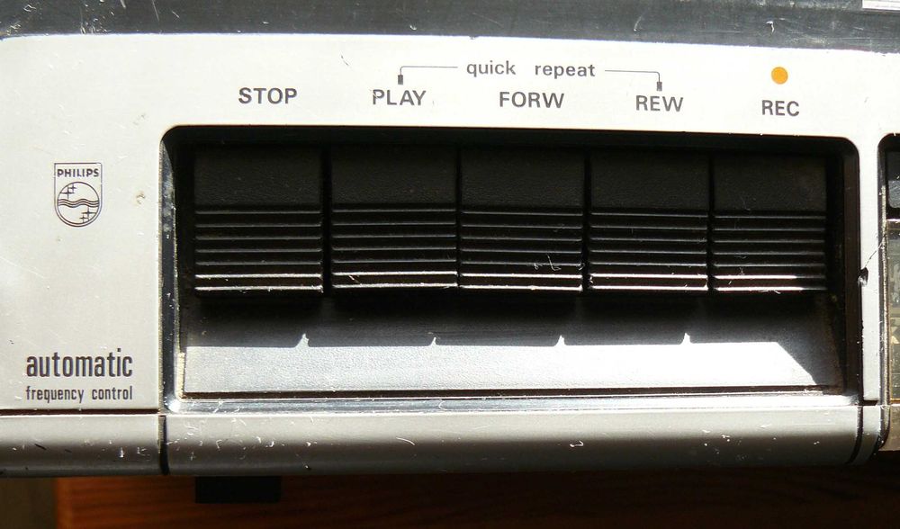 Radiomagnetofon Philips z przewodem zasil. , kasetą