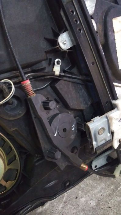 Elevador Frente Esq Ford Fiesta V (Jh_, Jd_)