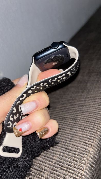Apple Watch SE (Gen 2) 40 mm Midnight Al Mid SB S/M GPS 2023
