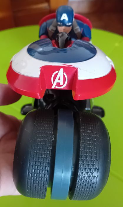 Moto Avengers Capitão América sem comando