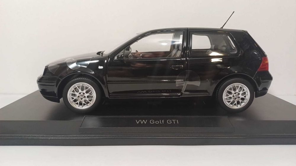1/18 VW Golf IV GTI - Norev