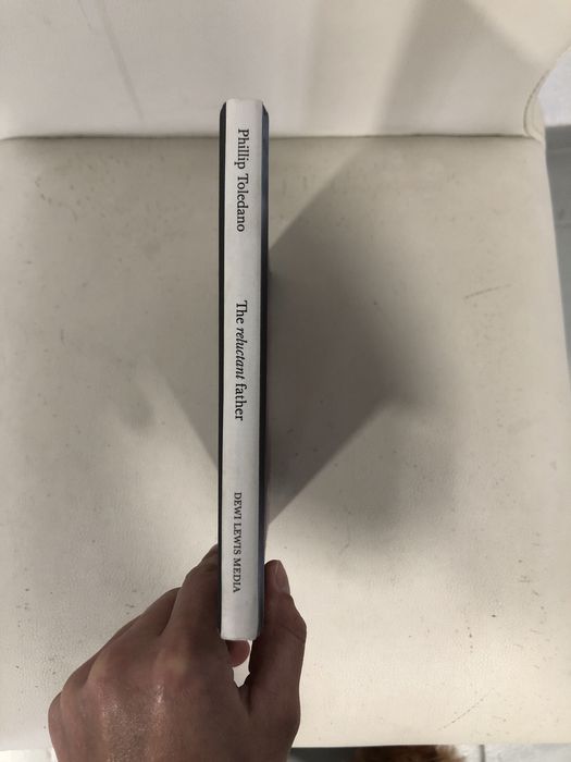 Livro The Reluctant Father