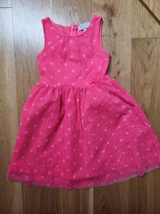 Sukienka dla dziewczynki rozmiar 104