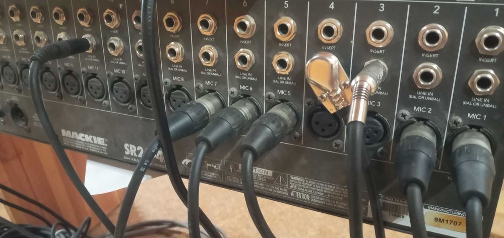 Mackie SR24.4 24x4x2 4-Bus Mixing Console