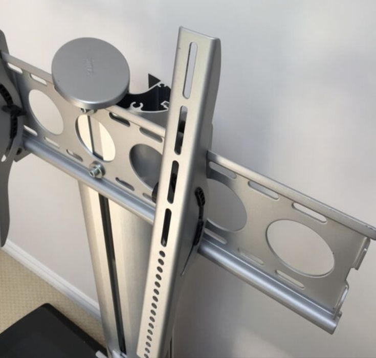 Suporte LCD universal Sanus 30” a 50”