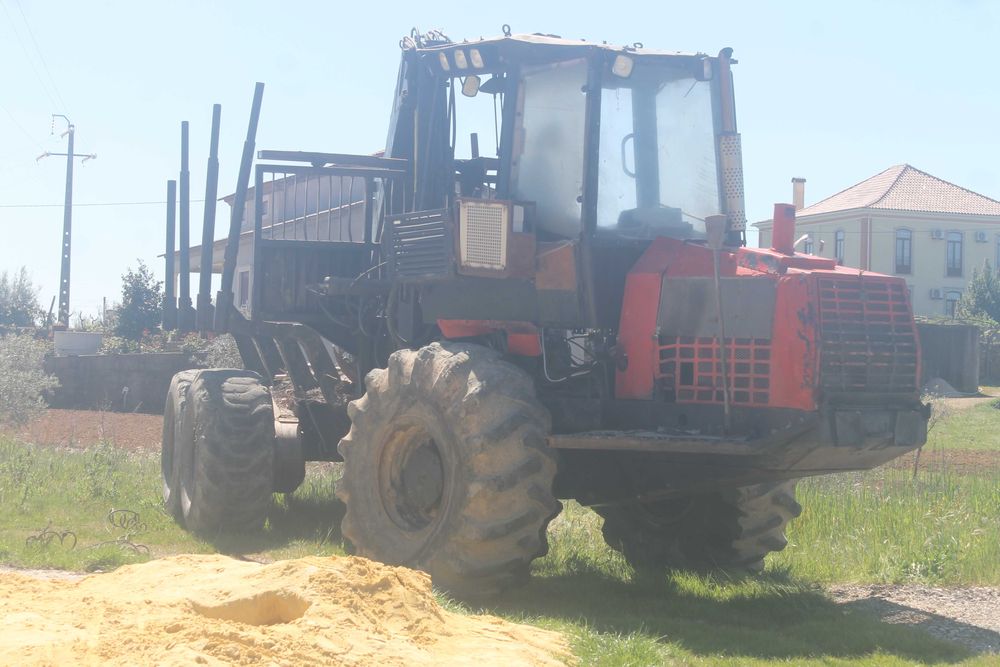 Maquina de rechega valmet + pinça